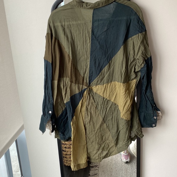 Green long sleeve shirt - Picture 2 of 3